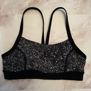 Lululemon Rise and Run sports bra